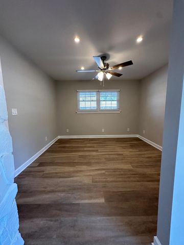 258 NW Briarwood Circle, Fort Walton Beach, FL 32548