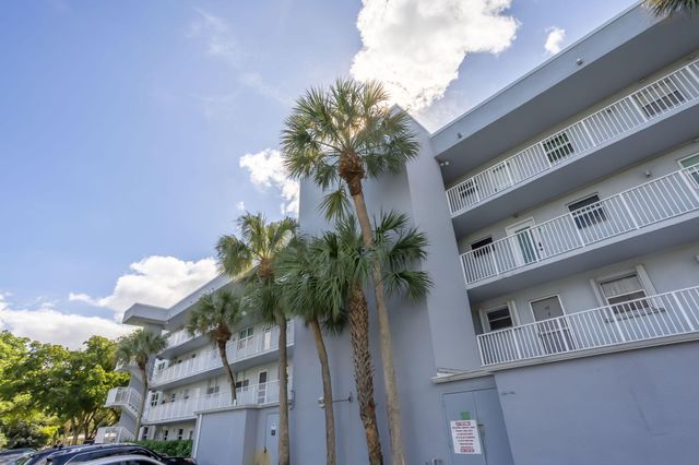 103 Royal Park Drive 1d, Oakland Park, FL 33309