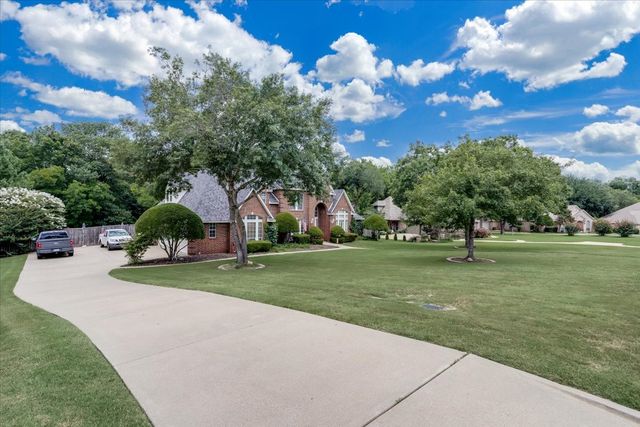 3025 Keri Lane, Midlothian, TX 76065