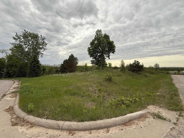 L28 Tranquility Lane, Baraboo, WI 53913