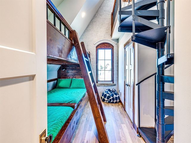 69 Ridgeline Road C, Carlton Landing, OK 74432