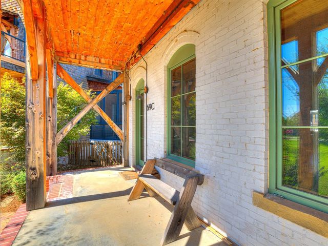 69 Ridgeline Road C, Carlton Landing, OK 74432