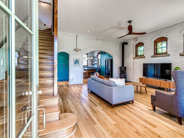 69 Ridgeline Road C, Carlton Landing, OK 74432