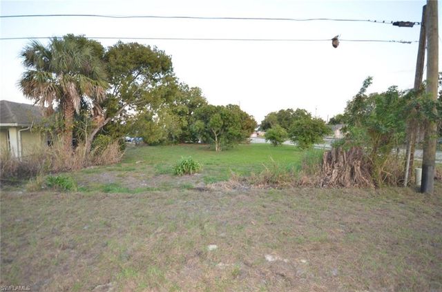 2197 Davis CT, Fort Myers, FL 33916