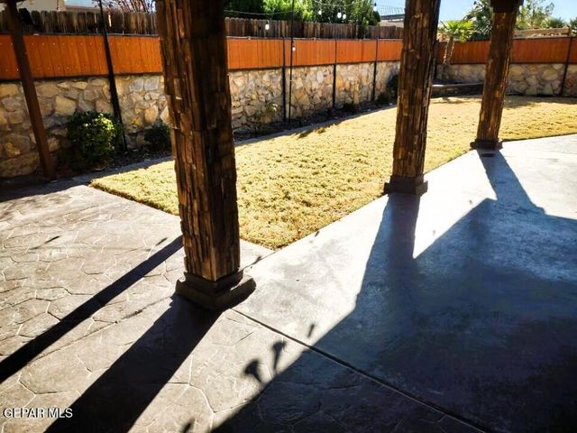 2828 Bear Rock Place, El Paso, TX 79938