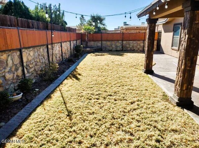 2828 Bear Rock Place, El Paso, TX 79938