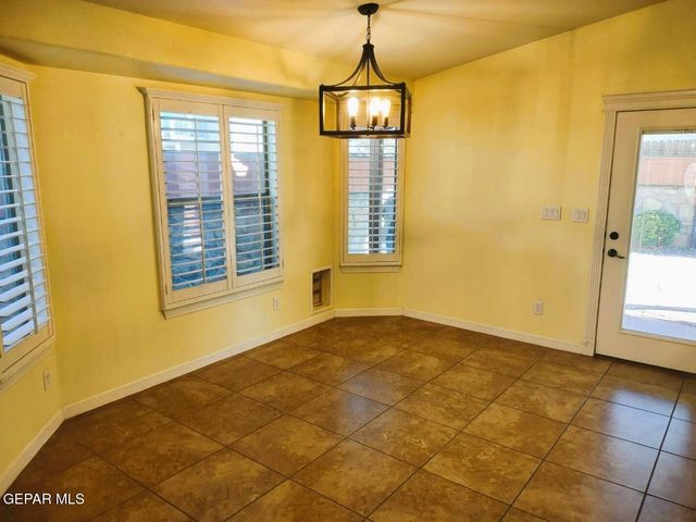 2828 Bear Rock Place, El Paso, TX 79938