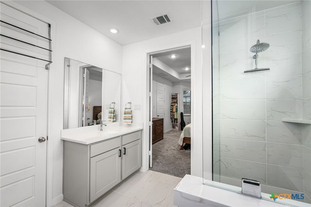10157 Bussang Road, Schertz, TX 78154