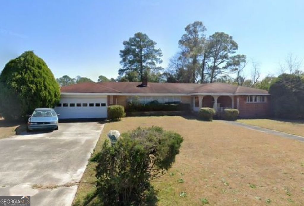 3145 Pasadena Drive, Macon, GA 31211