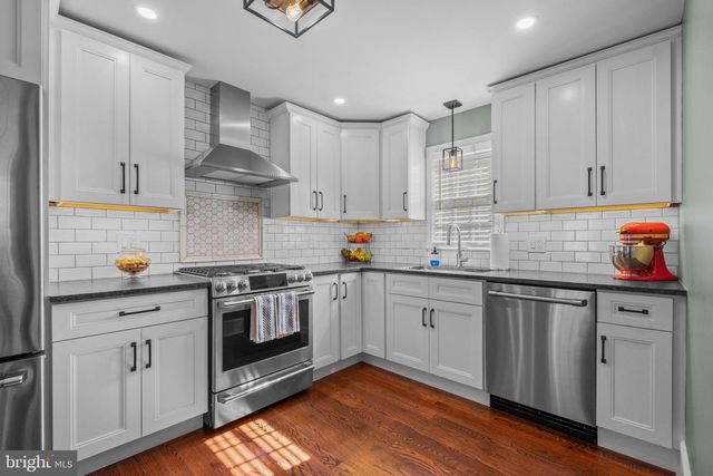 341 W GRAISBURY AVE, Audubon, NJ 08106