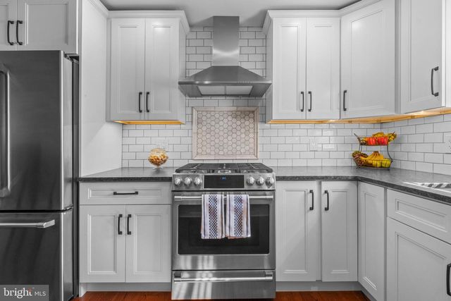 341 W GRAISBURY AVE, Audubon, NJ 08106