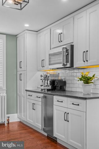 341 W GRAISBURY AVE, Audubon, NJ 08106