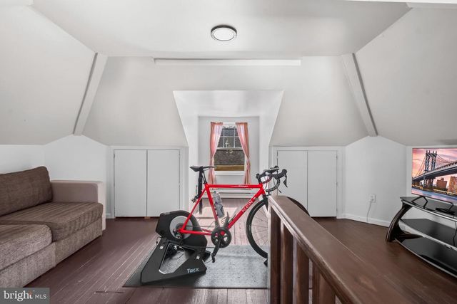 341 W GRAISBURY AVE, Audubon, NJ 08106