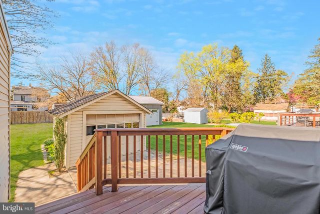 341 W GRAISBURY AVE, Audubon, NJ 08106