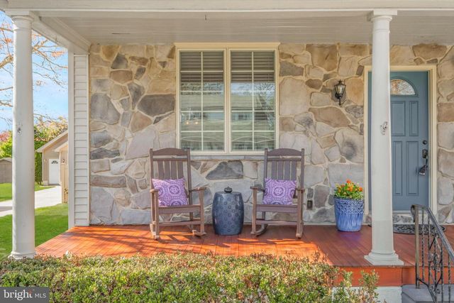 341 W GRAISBURY AVE, Audubon, NJ 08106