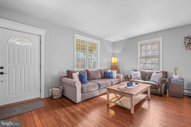 341 W GRAISBURY AVE, Audubon, NJ 08106