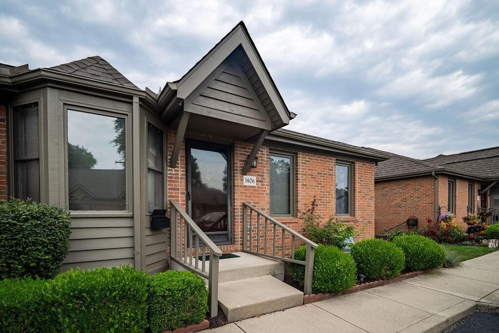 1406 Pegwood Drive, Columbus, OH 43229