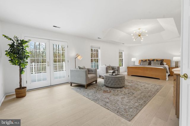 3515 DEVON DR, Falls Church, VA 22042