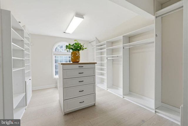 3515 DEVON DR, Falls Church, VA 22042