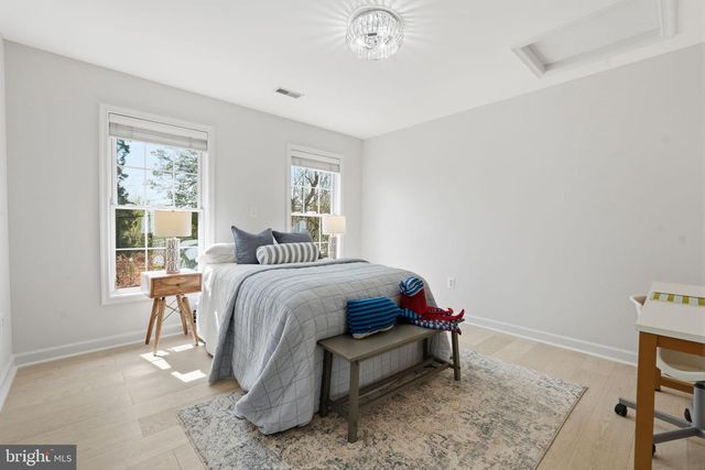 3515 DEVON DR, Falls Church, VA 22042