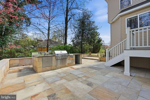 3515 DEVON DR, Falls Church, VA 22042