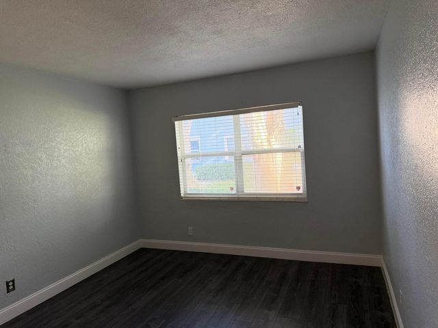 270 S Cypress Road 204, Pompano Beach, FL 33060