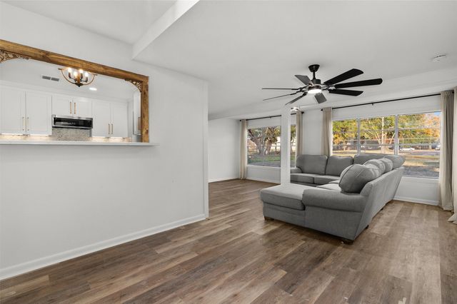 3211 Caroline Drive, Bossier City, LA 71112