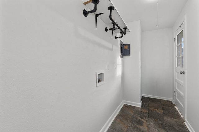 3211 Caroline Drive, Bossier City, LA 71112