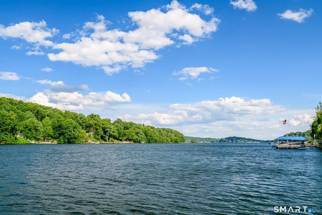 2 Penney Lane, New Fairfield, CT 06812