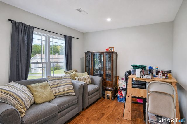 2 Penney Lane, New Fairfield, CT 06812