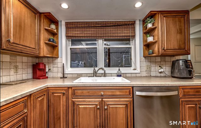 2 Paris Street, Milford, CT 06460