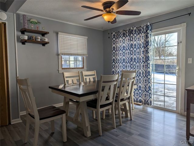 6 Elmhurst Drive, New Hartford, NY 13413