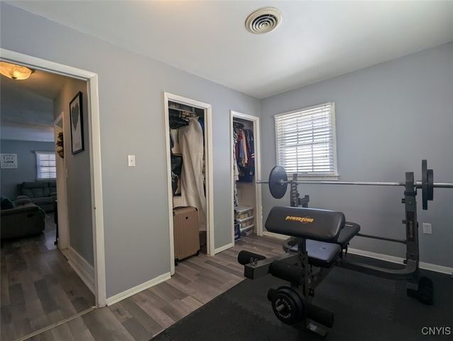 6 Elmhurst Drive, New Hartford, NY 13413