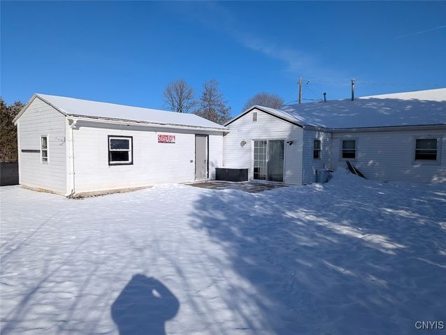 6 Elmhurst Drive, New Hartford, NY 13413