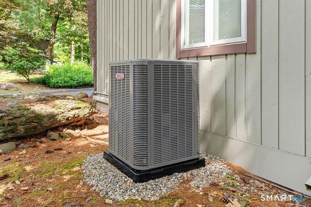 13 Byrne Court A, Farmington, CT 06032