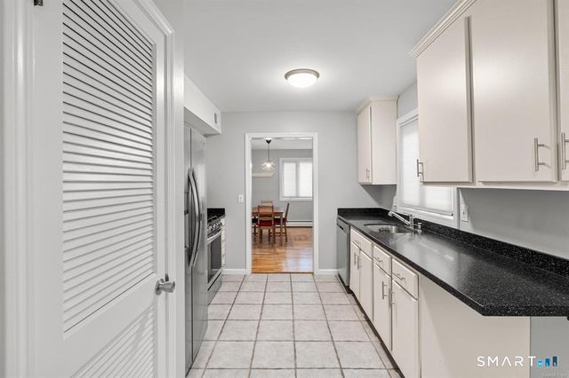 13 Byrne Court A, Farmington, CT 06032