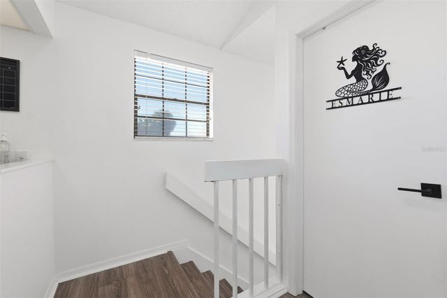 10435 SAINT TROPEZ PLACE 201, Tampa, FL 33615