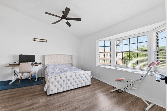 10435 SAINT TROPEZ PLACE 201, Tampa, FL 33615