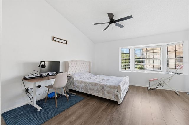 10435 SAINT TROPEZ PLACE 201, Tampa, FL 33615