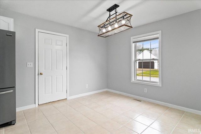 644 Woodall Drive, Evansville, IN 47711