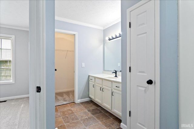644 Woodall Drive, Evansville, IN 47711
