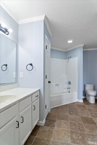 644 Woodall Drive, Evansville, IN 47711