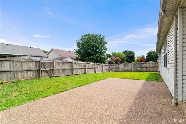 644 Woodall Drive, Evansville, IN 47711
