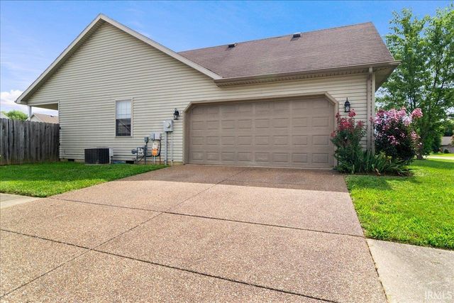 644 Woodall Drive, Evansville, IN 47711