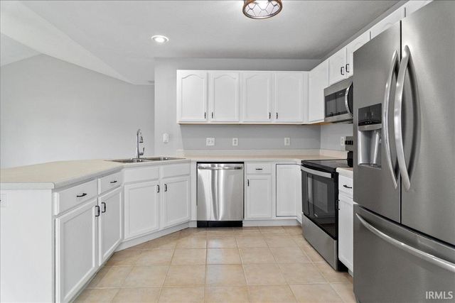 644 Woodall Drive, Evansville, IN 47711