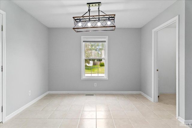 644 Woodall Drive, Evansville, IN 47711
