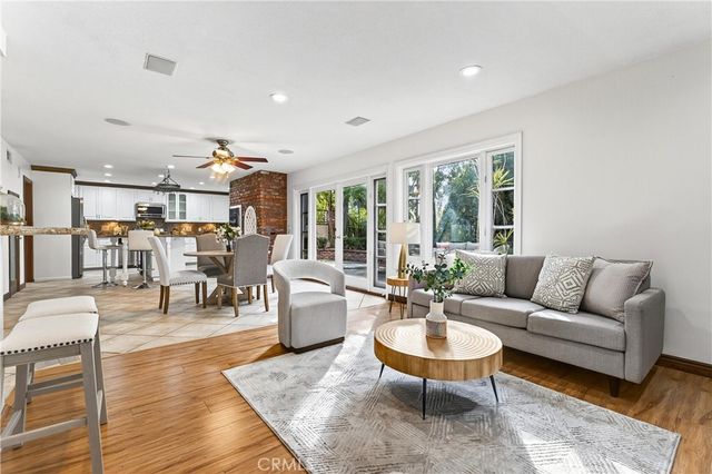 663 Lausinda Avenue, Long Beach, CA 90803