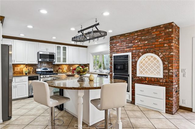 663 Lausinda Avenue, Long Beach, CA 90803