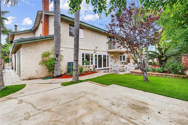 663 Lausinda Avenue, Long Beach, CA 90803