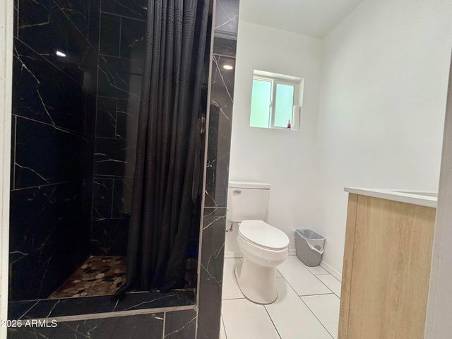 2335 W Myrtle Avenue, Phoenix, AZ 85021